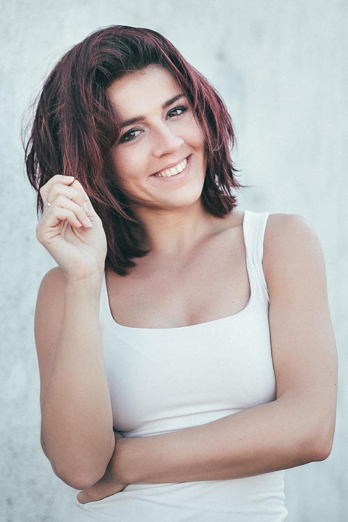  Model Julia aus Köln Haarfarbe: rot (braun) 